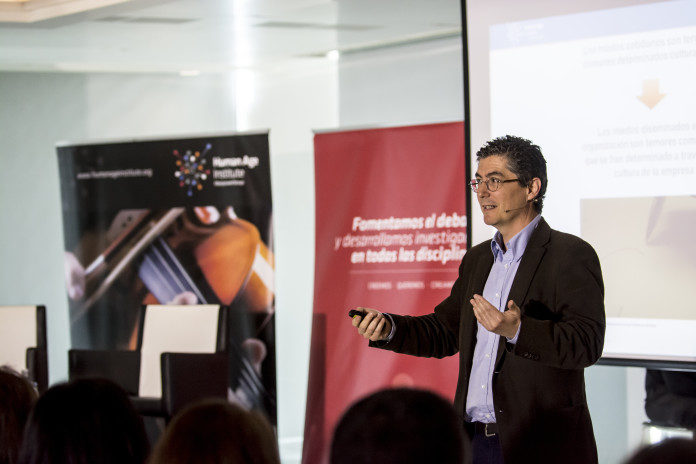 Masterclass de Fernando Trías de Bes: “La gestión del miedo como motor de cambio y Talento” (video completo)